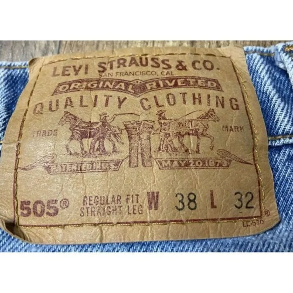 Vintage Levis 505 Mens Blue Jeans 38x32 Denim USA 1998 100% Cotton‎ Red Tab Y2k